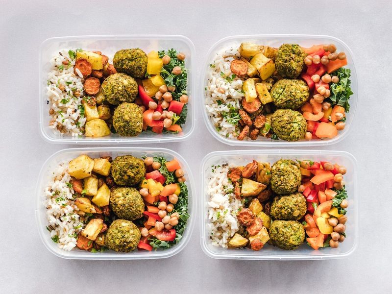 Home Chef Oven-Ready Trays on Workdays: Two Weeks In